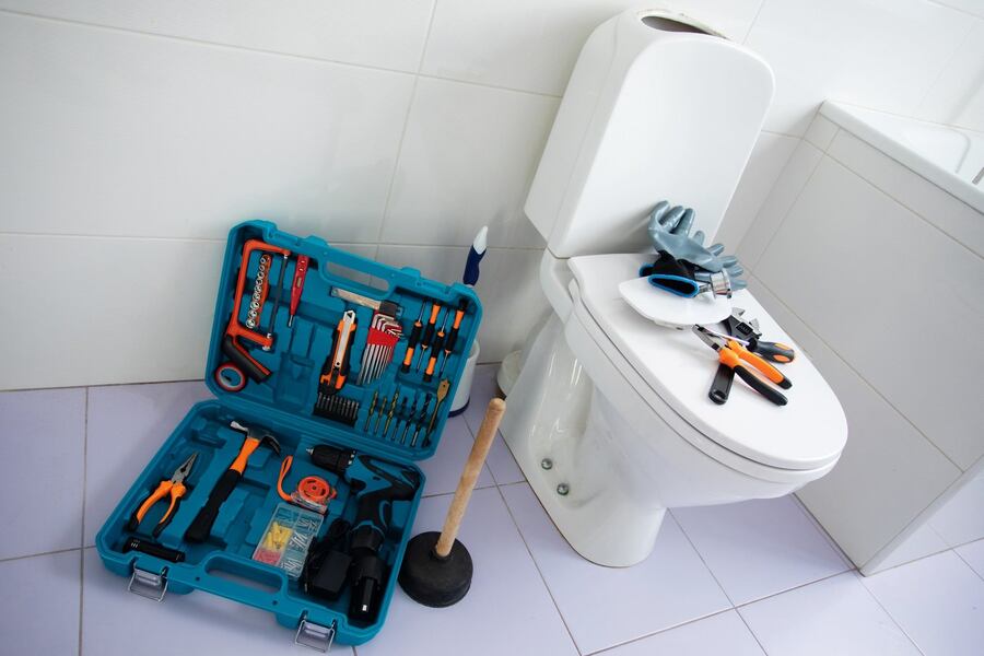 Signs You Need to Replace Your Toilet