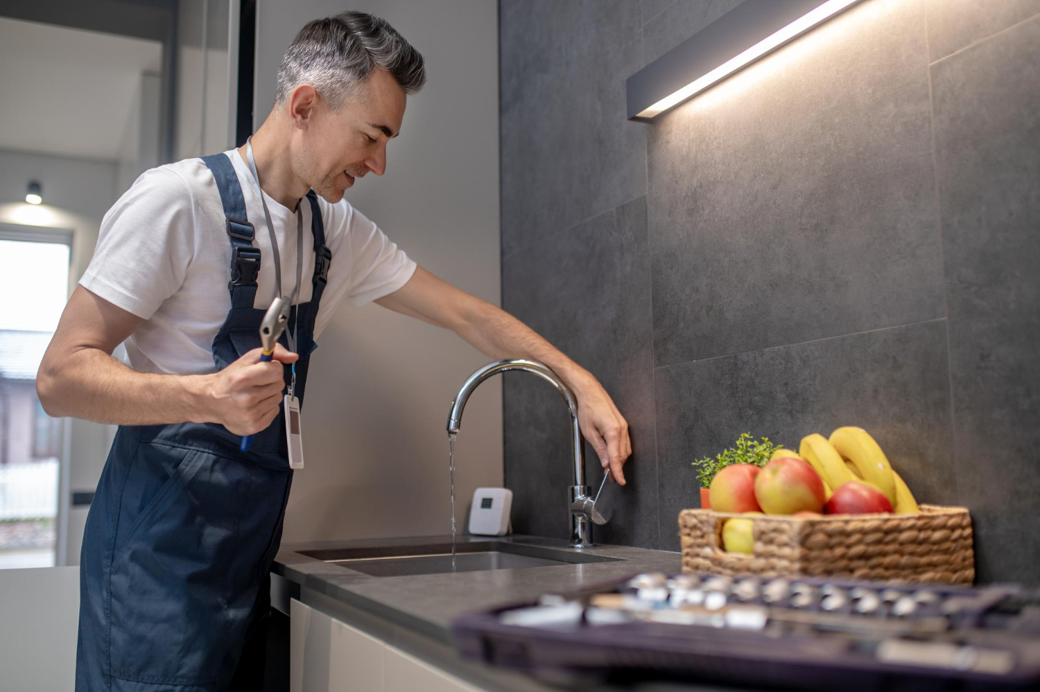 How to Choose the Perfect Faucet for Your Kitchen Remodel