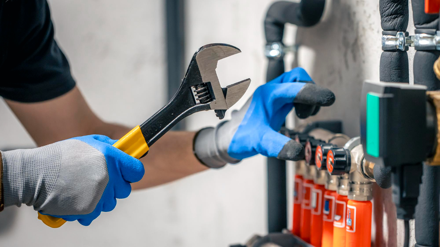 Smell Gas? Here’s What to Do Before You Panic