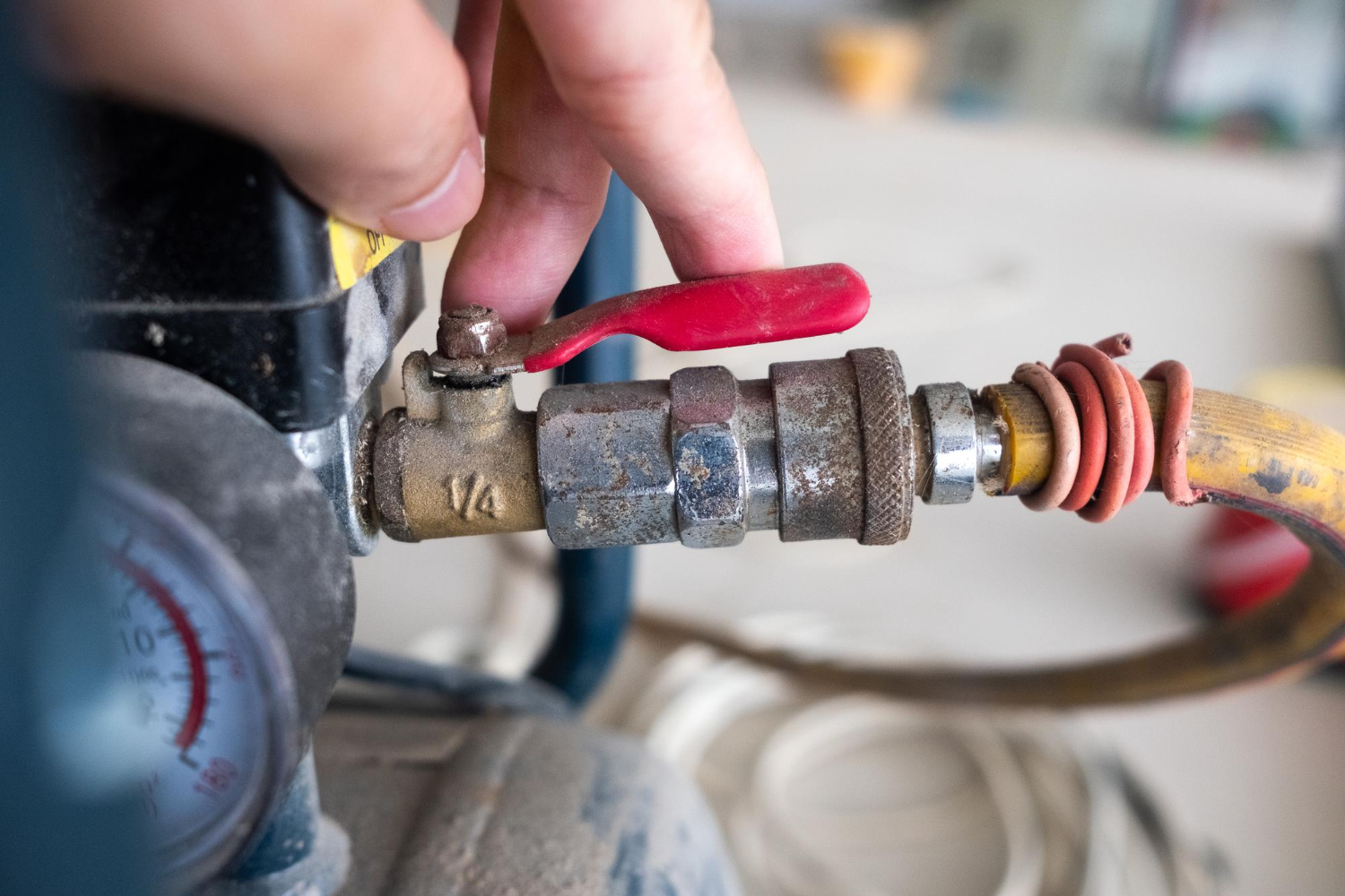 Gas Shutoff: When and How to Do It Safely
